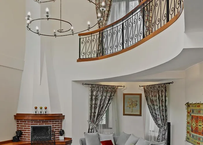 Wine Cellar Villa With Beautiful Garden In Sinaia - Busteni