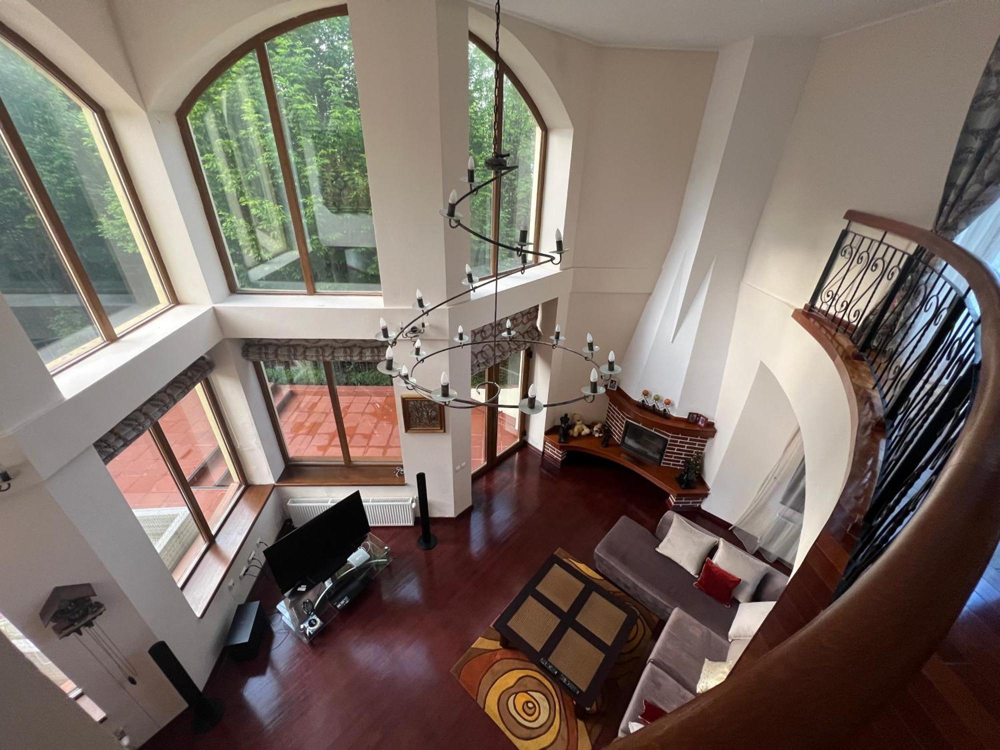 Villa Wine Cellar With Beautiful Garden In Sinaia - Busteni *