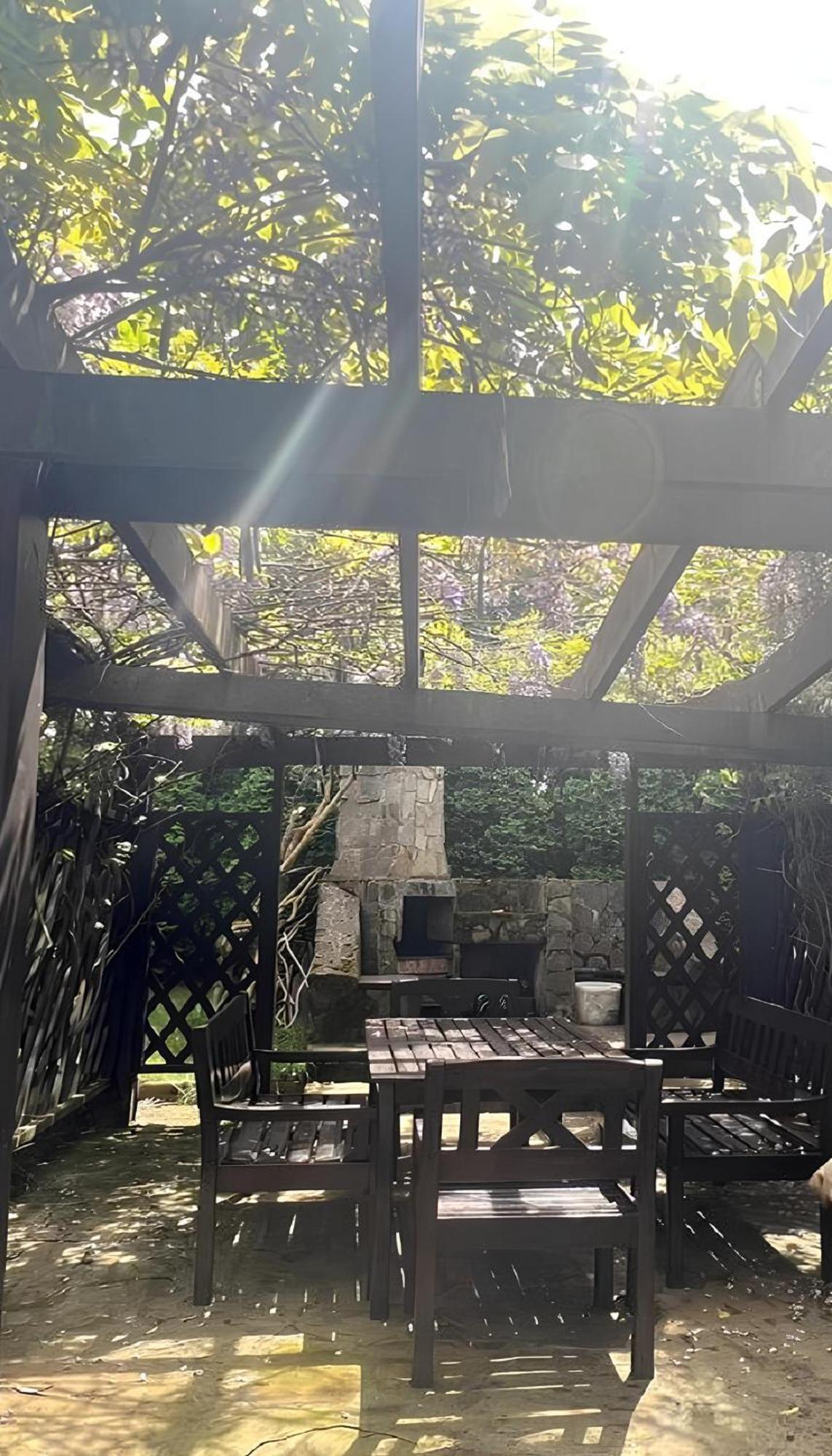 Wine Cellar With Beautiful Garden In Sinaia - Busteni Villa *