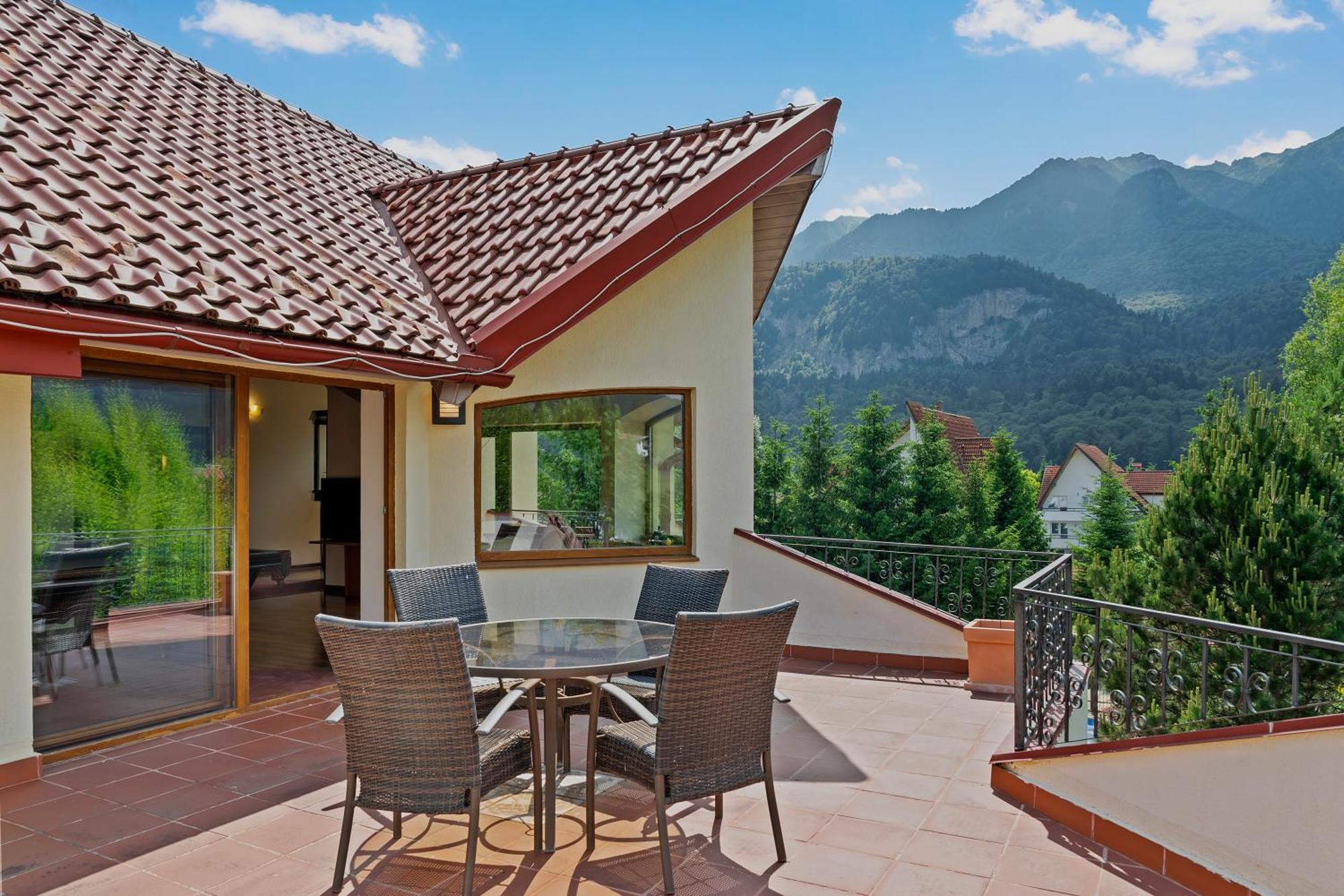 Wine Cellar With Beautiful Garden In Sinaia - Busteni